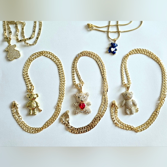 Chain size 20 inch with Bear pendant in 14k Laminated Gold. The pendant comes po - Picture 5 of 7